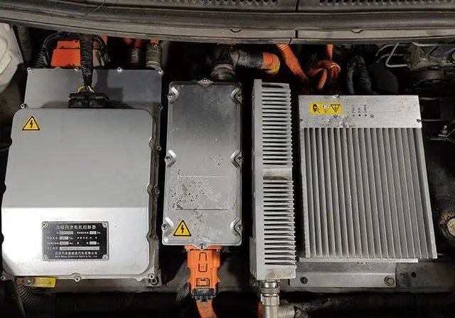 The Role of DC/DC Converters in Electric Vehicles